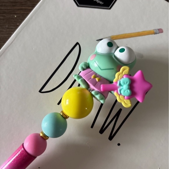 Sanrio Keroppi handmade beaded pen - Picture 1 of 3